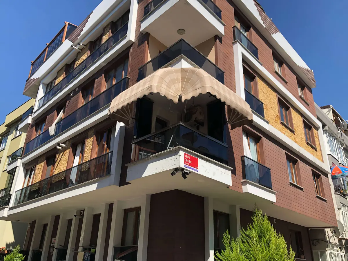 Camlı dış mekân uygulaması